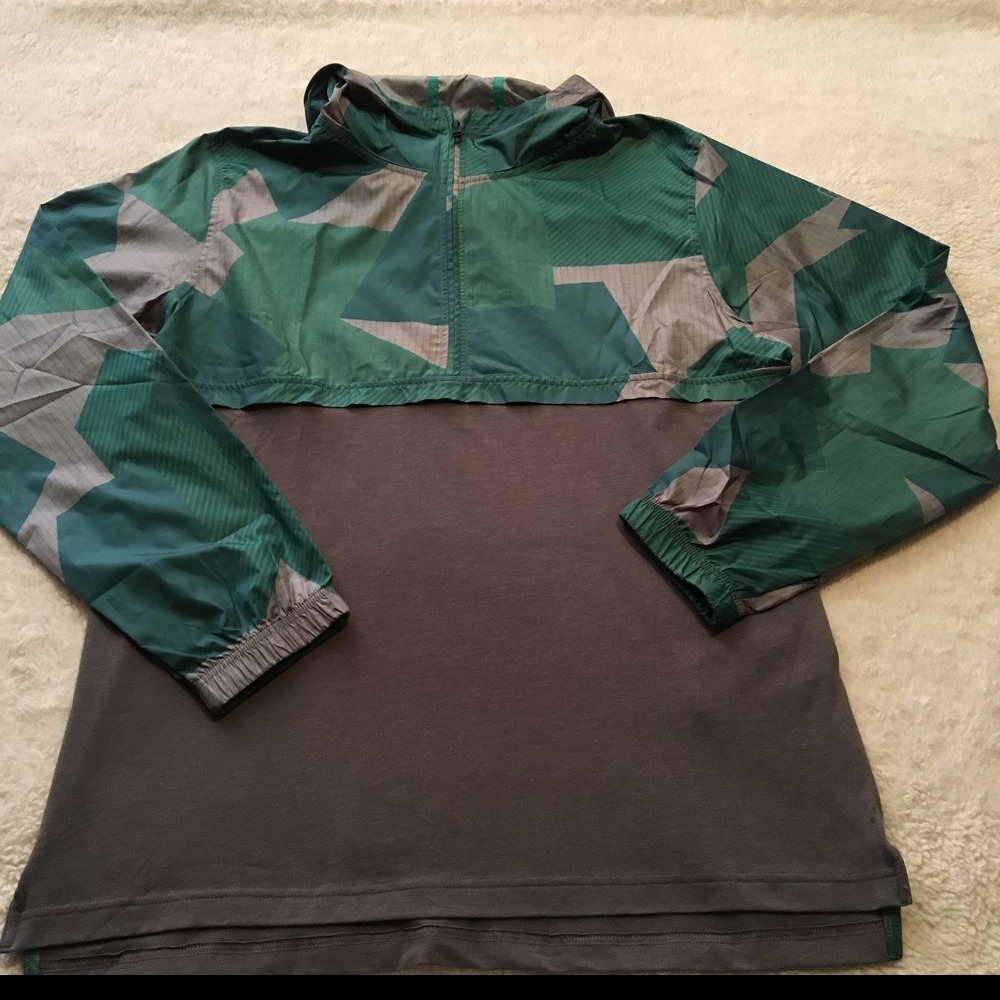 Under Armour Mens Sport style